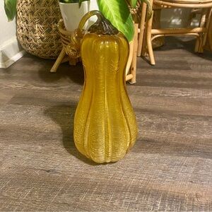 Beautiful Hand-Blown Glass Gourd Pumpkin Amber Swirl Stem for Fall Decor